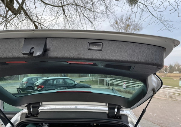 Volkswagen Passat cena 32999 przebieg: 349000, rok produkcji 2014 z Warszawa małe 497